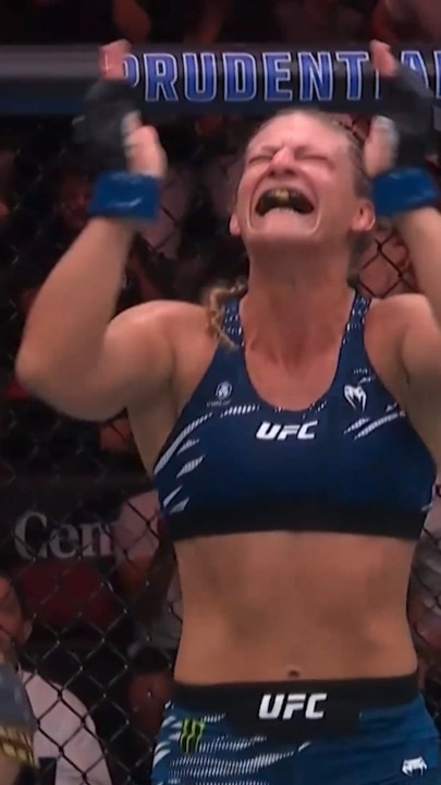 Kayla Harrison wins UFC Bantamweight title