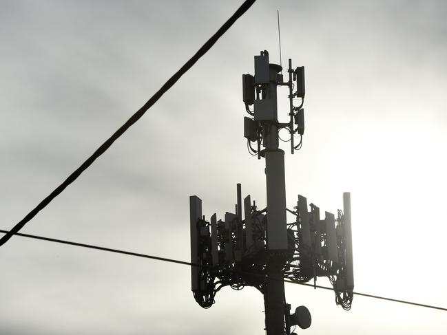 MELBOURNE, AUSTRALIA - NewsWire Photos MAY 25, 2022: Generic telecommunications images. A mobile phone tower in Melbourne. Picture: NCA NewsWire / Andrew Henshaw