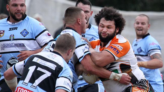 Tim Nawaqatabu crossed for a try for the Tigers. AAP IMAGE / MARK SCOTT