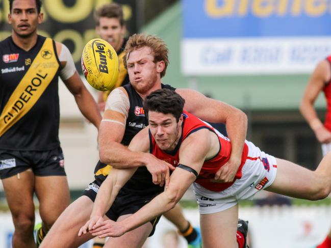 ADV SSS Sport SANFL: Glenelg v Norwood at Glenelg Oval.  (AAP Image/Russell Millard) NO ARCHIVING