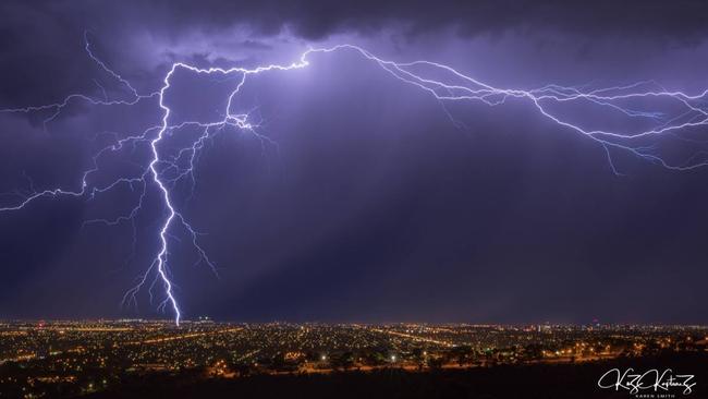 Adelaide Weather Summer Storm Lights Up Sa Sky With 8500 Lightning Strikes The Advertiser 