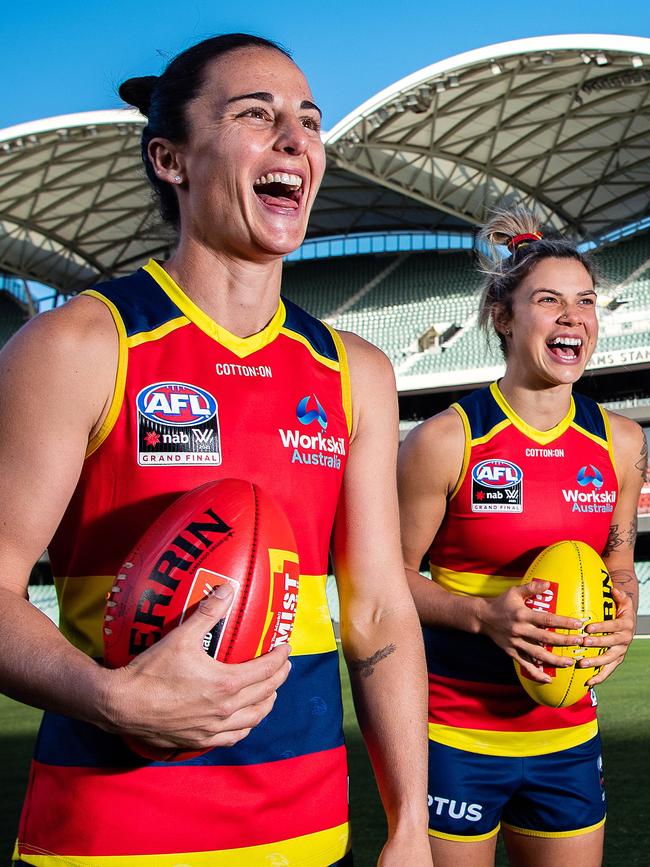 Foley with teammate Anne Hatchard in the lead-up to the 2021 grand final. Picture: Tom Huntley