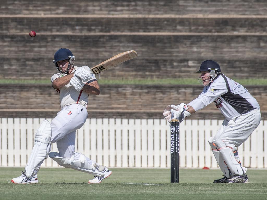 Darren Koch bats for Met Easts. Picture: Nev Madsen.