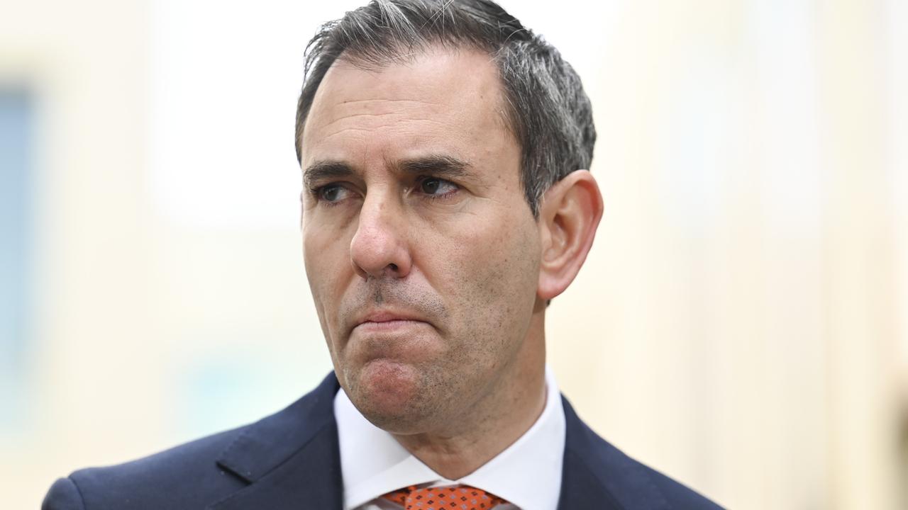 Federal Treasurer Jim Chalmers has called on the shadow treasurer to approve his proposal to split the RBA board into separate arms for cash rates and governance. Picture: NewsWire/ Martin Ollman