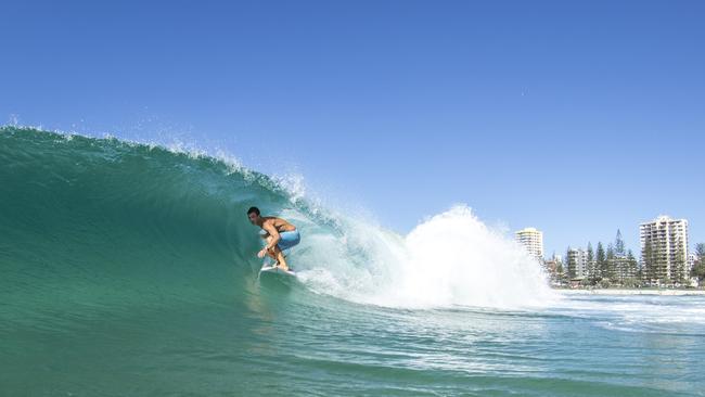 Adam Klink pictured surfing Greenmount Beach. Picture: Luis Mori Hernández Video & Photography