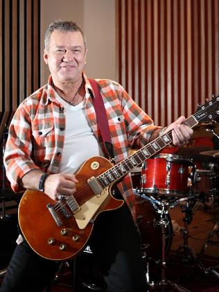 Ocker rocker Jimmy Barnes' $5m home sale | Daily Telegraph