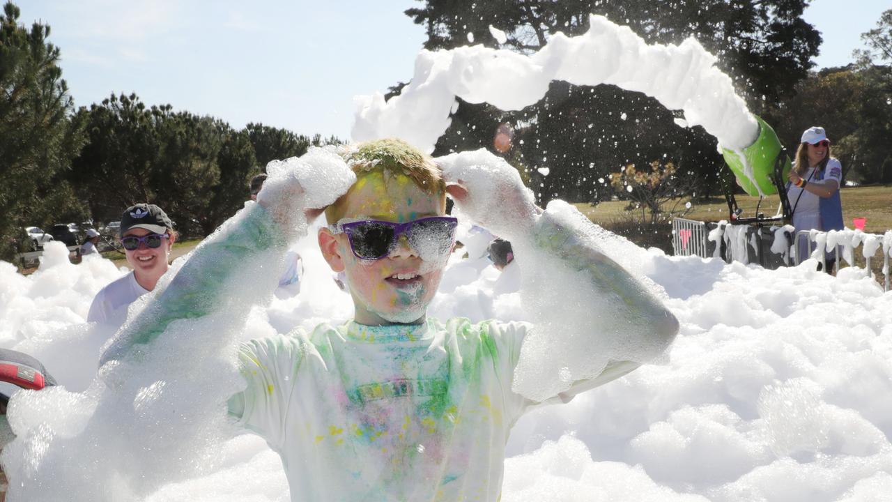 Geelong Colour Frenzy photos: Eastern Park fun run gallery | Geelong ...