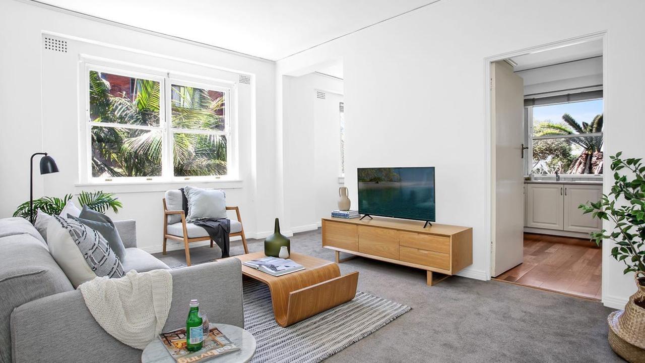 Ritchie’s former Bellevue Hill apartment she sold for $885,000 in 2020.