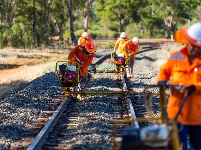 Construction costs for the Melbourne to Brisbane inland rail are escalating.