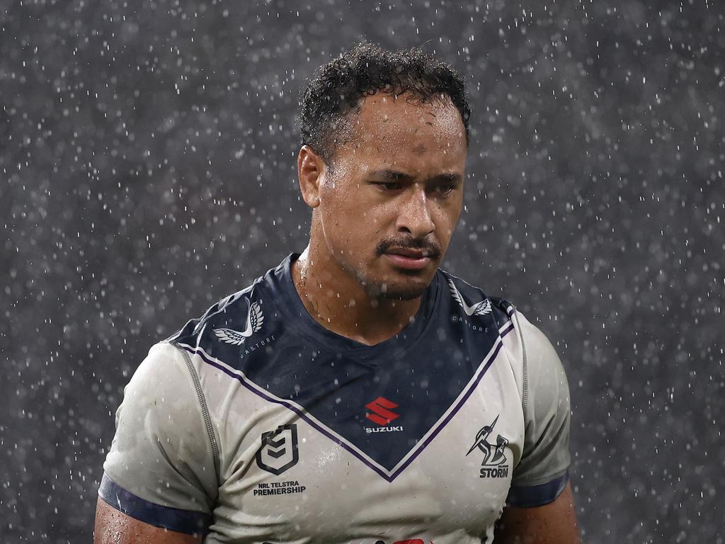 Felise Kaufusi of the Storm.