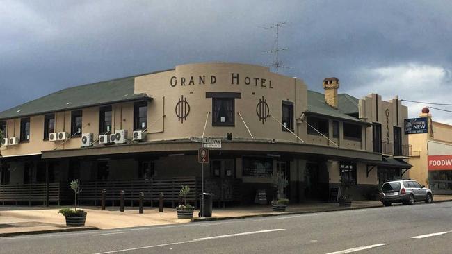 The Grand Hotel at Goomeri (1940) used a very similar design to the Carlton Hotel in Maryborough