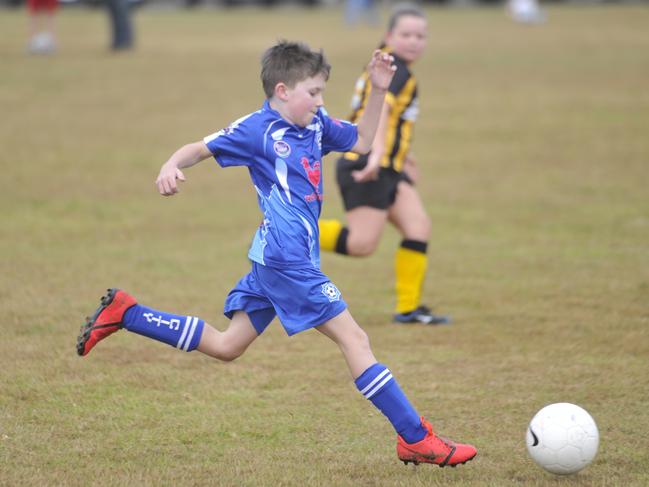 Grafton City Raptors (blue) play Westlawn Panthers (yellow) in the North Coast Football CL 10s at Rushforth Park on Saturday, July 11, 2020. Photo: Mitchell Keenan