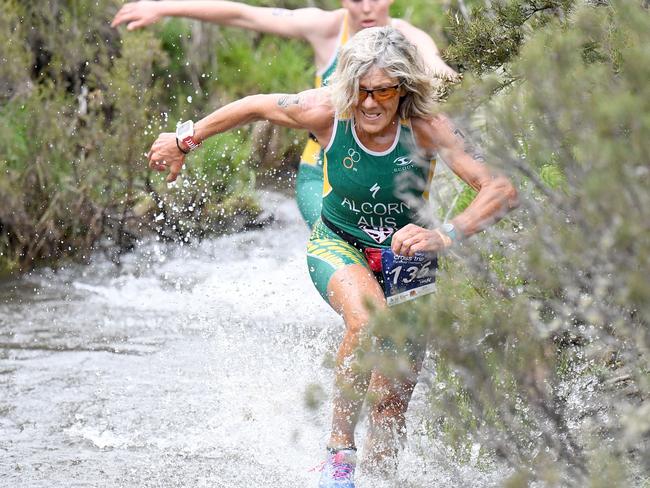 Surfers Paradise Triathlon Club coach Jenny Alcorn won the 55-59 women's age category at the ITU Cross Tri World Championships at Lake Crackenback. Picture credit: Delly Carr