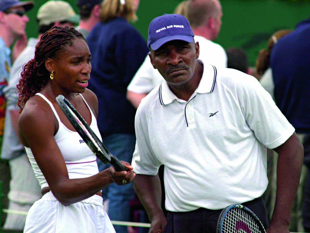 Serena Williams All Smiles Despite 'Incapacitated' Dad Richard