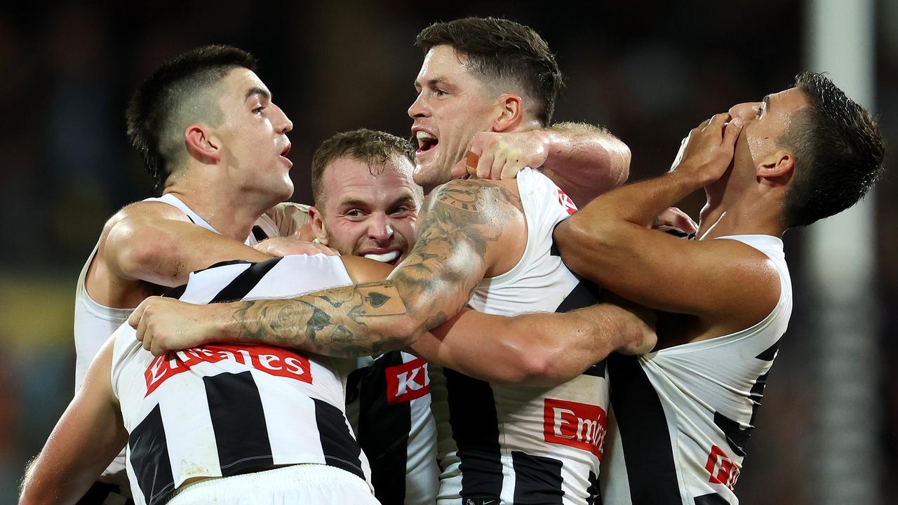 Collingwood pull off one-point thriller with another insane comeback win