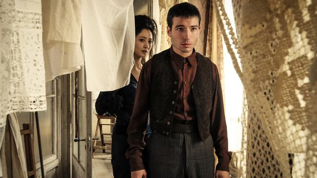 Claudia Kim and Ezra Miller in a scene from Fantastic Beasts: The Crimes of Grindelwald. Picture: Jaap Buitendijk/Warner Bros via AP