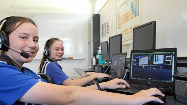 iSee YOU: Lara Swaffer-Selff and Claire Colyer of Moura SHS taking part in the QVSA lesson. Picture: Sarah Conway