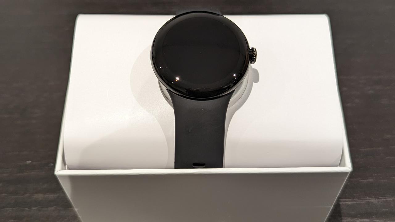 Pixel hotsell smartwatch 2019