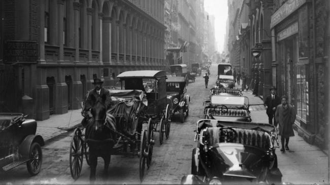 Flinders Lane, between 1891 and 1914. Picture: State Library Victoria