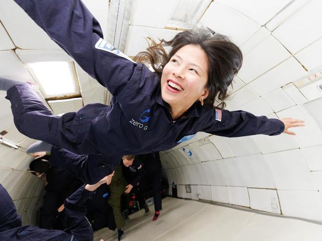 Australian woman, physicist Elaine Chia Hyde, was among six passengers who went into space aboard Jeff Bezos’ Blue Origin rocket, marking the company’s tenth successful mission. , Elaine Chia Hyde joined the astronaut crew which had people from around the world including, Lane Bess, Jesús Calleja, Dr Richard Scott, Tushar Shah and an undisclosed sixth crew member. SUPPLIED