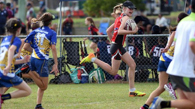 Qld Touch Junior State Cup – U/12 Girls Hervey Bay v Caboolture. Abby Veale (Hervey Bay).