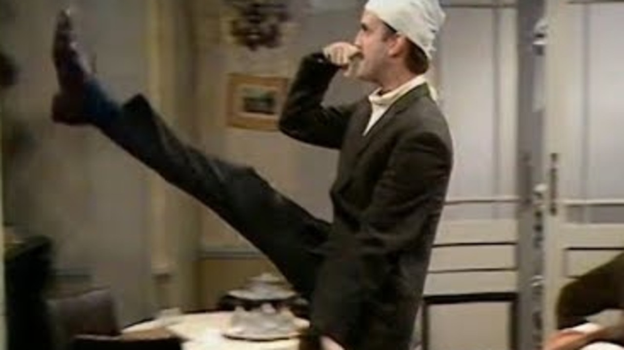 John Cleese slams UKTV decision to remove Fawlty Towers ‘Don’t mention ...