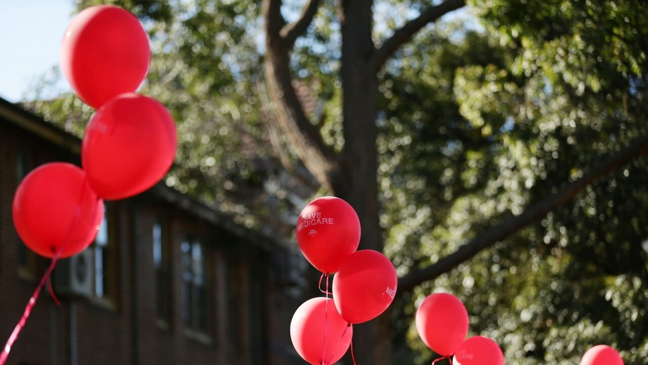 Vic Labor MPs could face 10 years' jail over 'red shirt scandal'