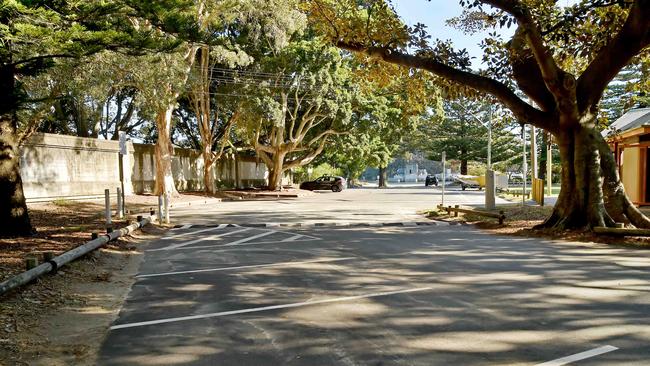 Parking at Clontarf. Picture: AAP IMAGE / Troy Snook.