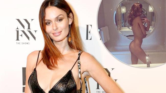 Nicole Trunfio Leaves Fans Gobsmacked With Home Alone Naked Selfie Daily Telegraph