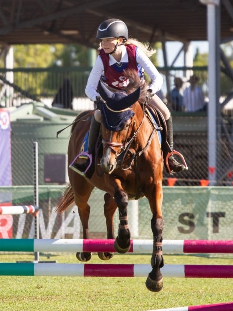 Annika Dean at the PQC State Showjumping Championships 2023.