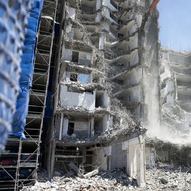 The first highrise to be built on the Gold Coast beachfront, the Iluka Beach Resort, is demolished in Surfers Paradise.