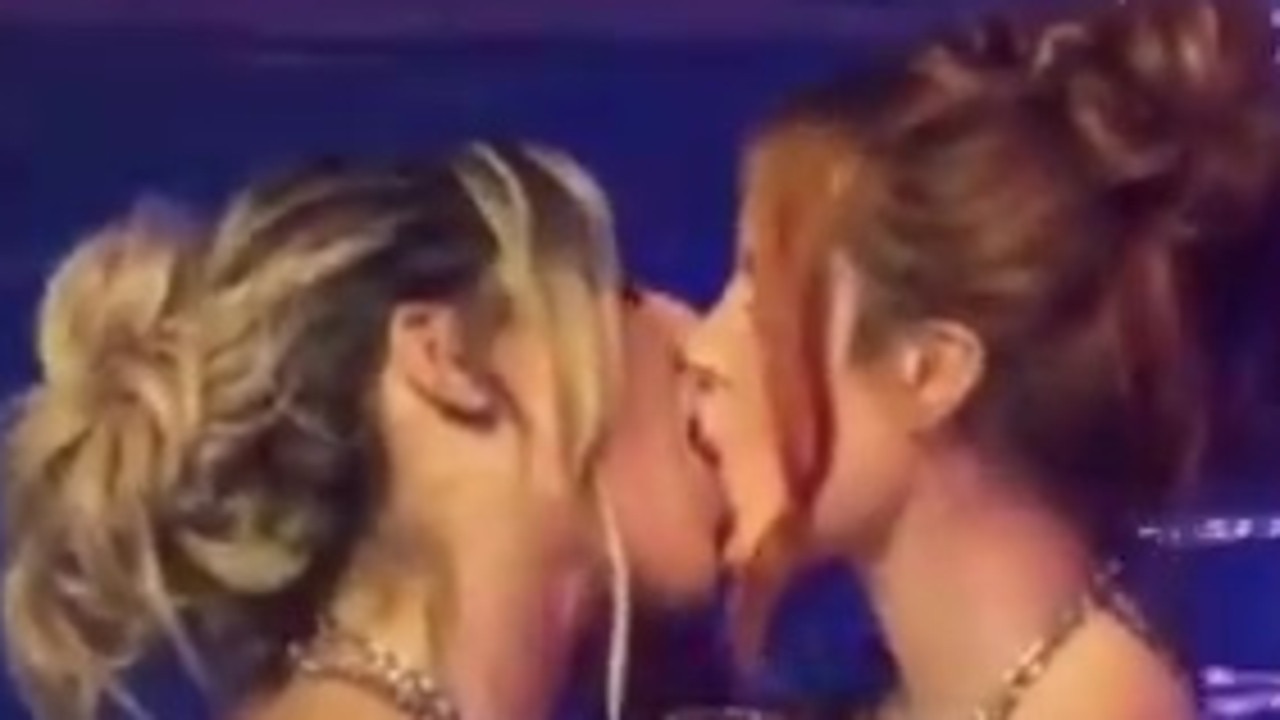 Bella Thorne kisses porn star Abella Danger in steamy Shake It video news.au — Australias leading news site pic