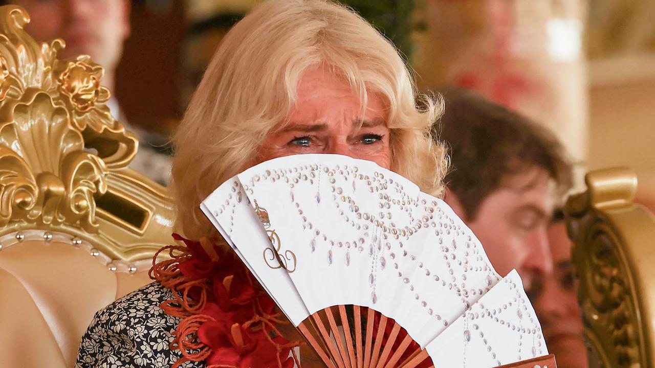 Photos reveal bizarre Queen Camilla moment in Samoa | news.com.au —  Australia's leading news site