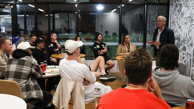 Former St Kilda coach Stan Alves addressing the Saints playing group ahead of Spud's Game. Picture: Corey Scicluna