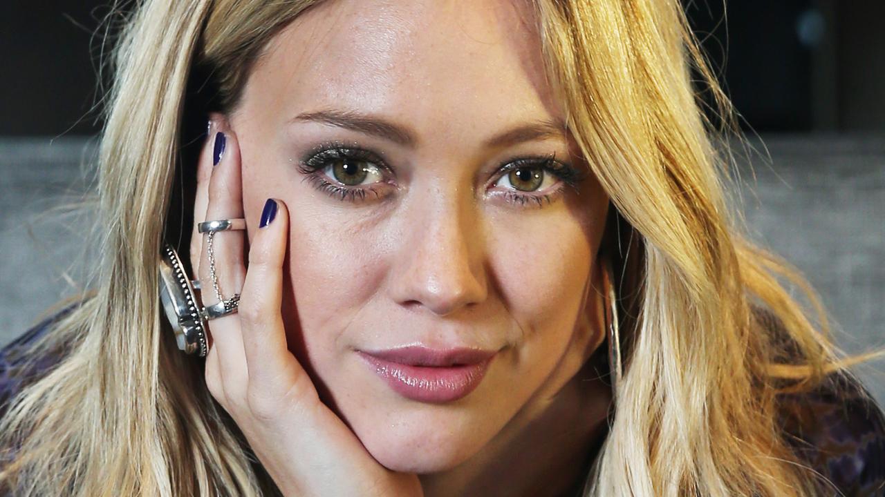 Hilary Duff Instagram video: Pregnant star stalked by paparazzi | news ...