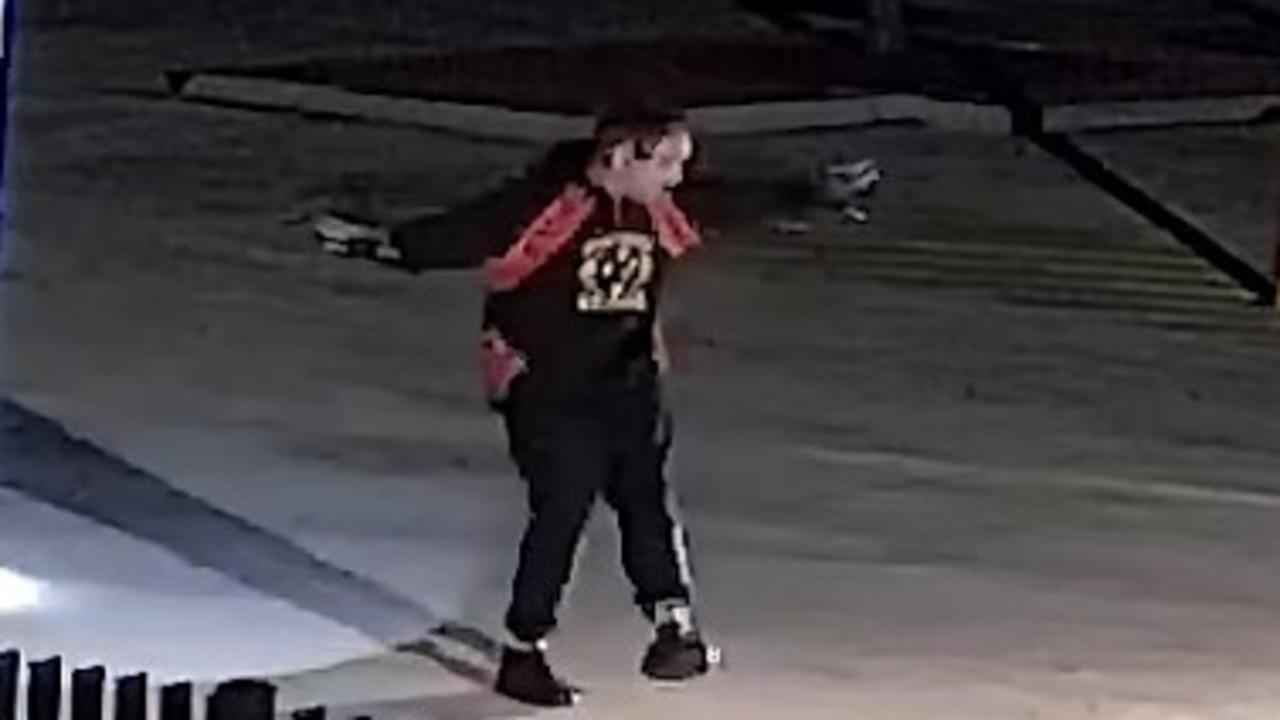 Burglar busts a move before robbing school