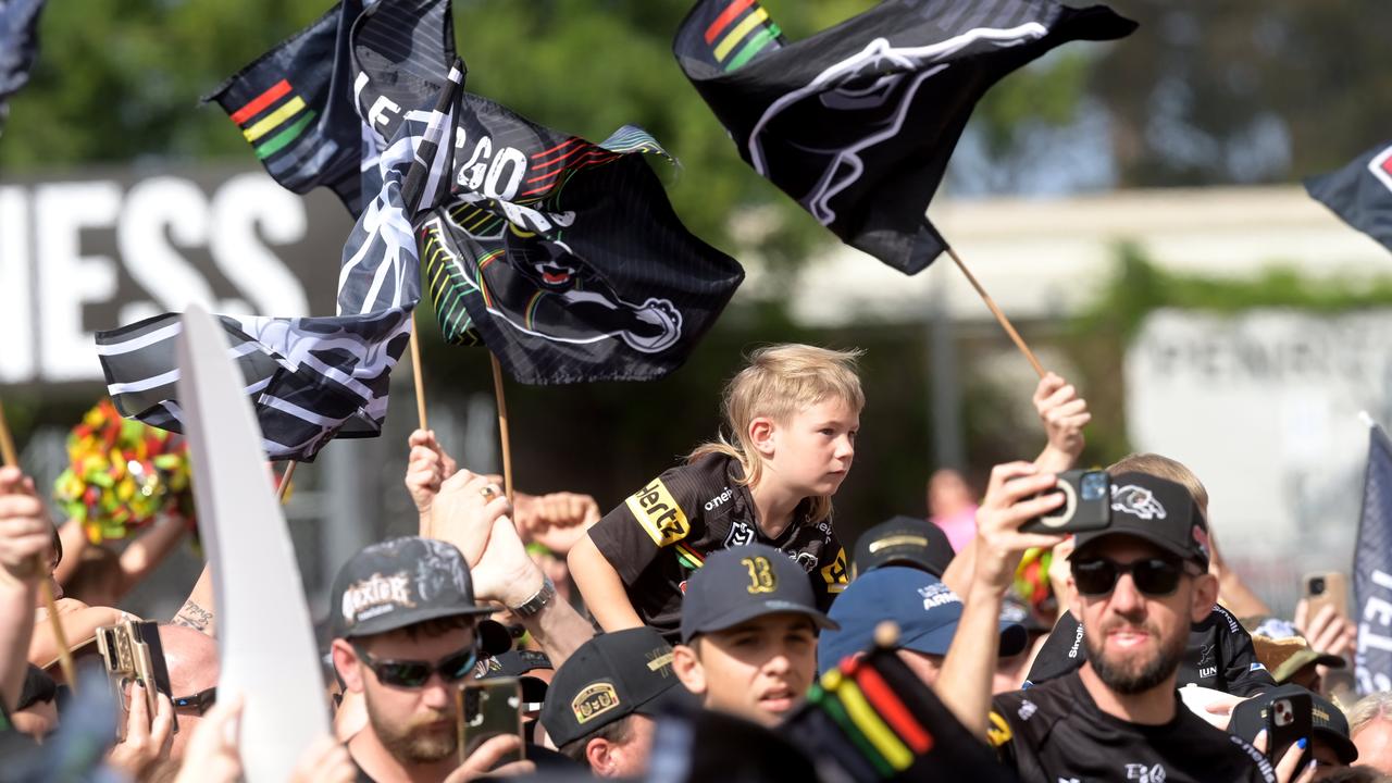 Panthers fans at BlueBet Stadium. Picture: Jeremy Piper