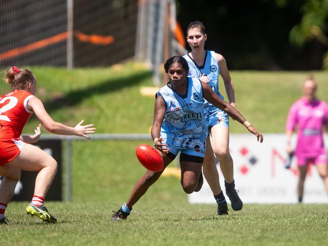 Buffette Ashanti Bush attacks the football aginst Waratah at Gardens Oval. Picture: Che Chorley