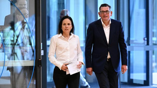 Netball Australia CEO Kelly Ryan and Victorian Premier Daniel Andrews. (AAP Image/James Ross)