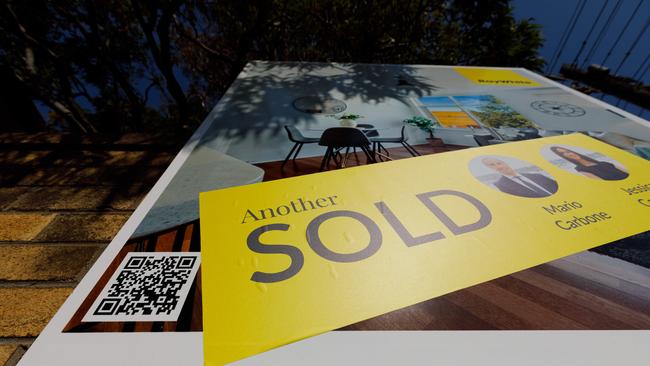 SYDNEY, AUSTRALIA - NewsWire Photos SEPTEMBER 14 2023. Generic housing & real estate house generics. Pic shows a sold sign for an apartment which went to auction in Drummoyne. Picture: NCA NewsWire / Max Mason-Hubers