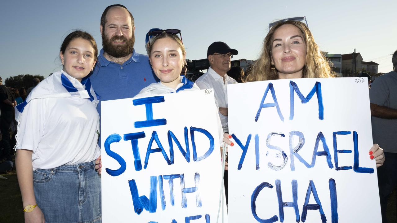 Galit, Chanie, Mendy and Miriam Gershowitz pictured at the vigil held in Sydney tonight at Rodney Reserve, Dover Heights for Israeli civilians who died in the Hamas terror attack. Picture: NCA NewsWIRE / Monique Harmer