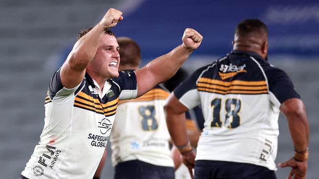 AUCKLAND, NEW ZEALAND - MARCH 07: Blake Schoupp of the Brumbies celebrates on full time during the round four Super Rugby Pacific match between Blues and ACT Brumbies at Eden Park, on March 07, 2025, in Auckland, New Zealand. (Photo by Phil Walter/Getty Images)