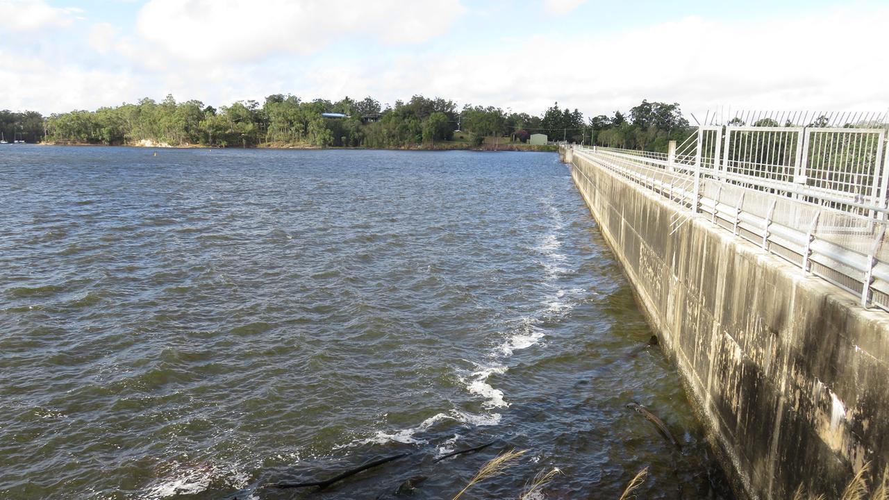 Tinaroo Dam levels sitting high, farmers concerned over water release ...