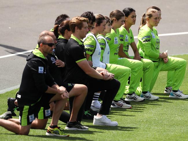 The Sydney Thunder squad have been big supporters.