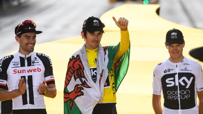 Thomas (in yellow) will compete at the TDU for likely the last time. / AFP PHOTO / POOL / STEPHANE MANTEY