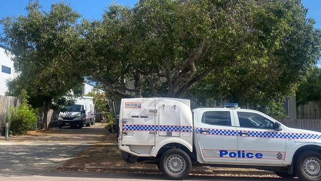 Police on the scene of a homicide, Chandler Street Garbutt. Picture: Nikita McGuire