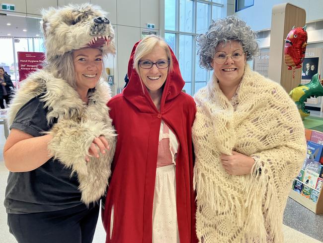 (L-R): Kate Cooper, Heidi Gilmour, Elaine Curran.