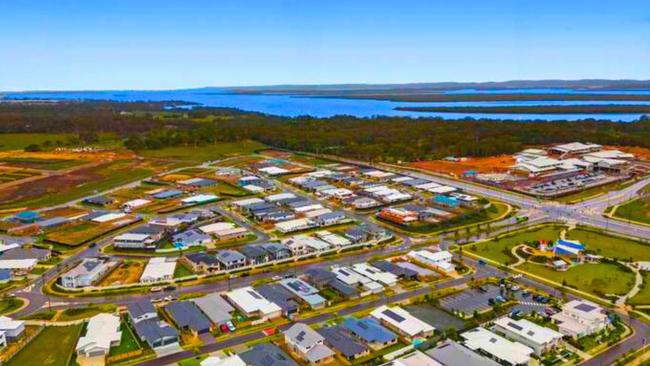 An aerial view of Lendlease’s Shoreline estate with the new Scenic Shores State School in the top right hand corner. Picture: Contributed