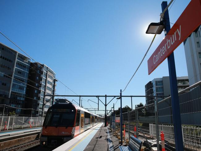 Canterbury train station