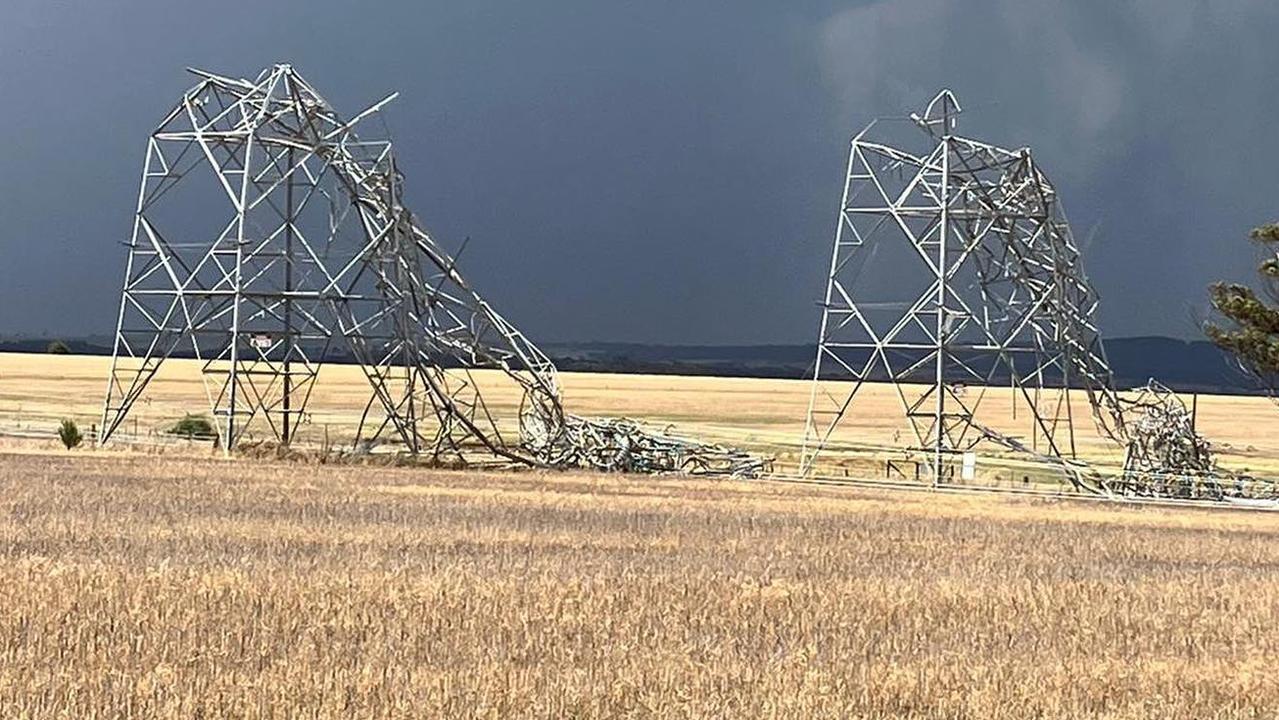 Monster storm could leave 1400 homes without power ‘for weeks’